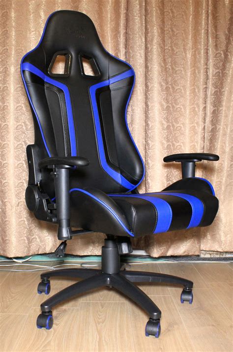 Aerocool кресло с подсветкой 86 фото