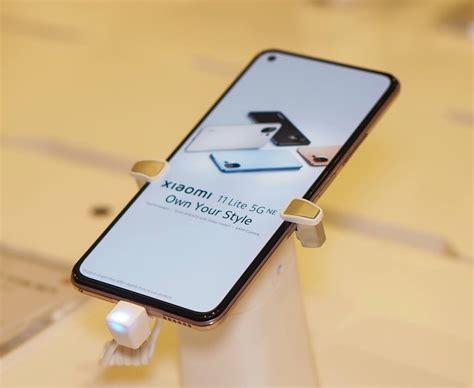 Смартфон Xiaomi 11 Lite 5G NE вышел в продажу в России