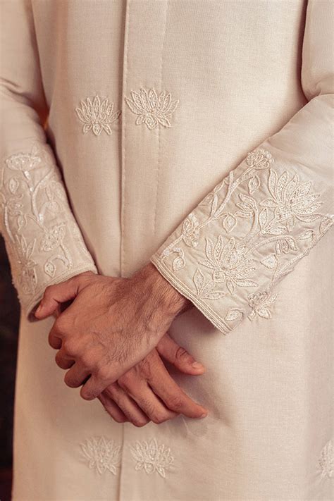 Farid | Mohsin Naveed Ranjha Design Studio