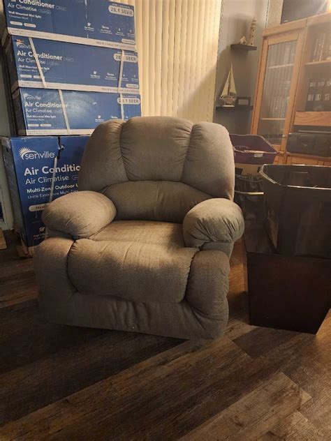 Best Recliner With Or Without Storage Bench for sale in Regina ...