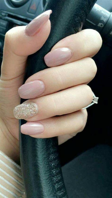 uñas acrilicas bonitas color rosa palo | uñas bonitas