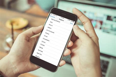 how to change default ringtone on iphone
