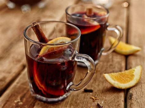 Безалкогольный глинтвейн | Mulled wine, Mulled wine recipe, Warm winter ...