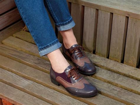 Clarks shoes | Clark shoes for women, Women shoes online, Boot shoes women