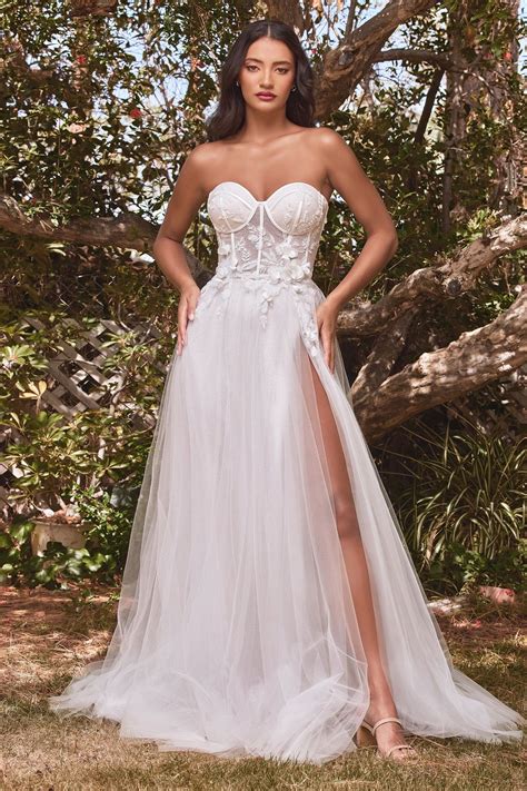 Wedding Dress Rental | Rent A Perfect Bridal Gown & Dresses