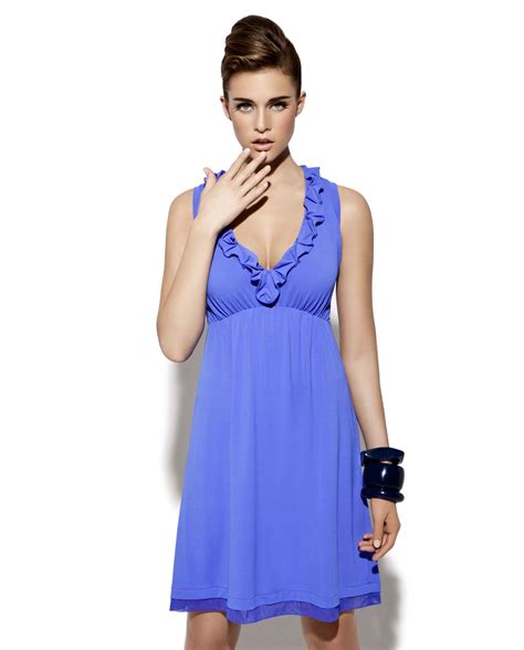 Kim Cloutier - Shan 2011 Bikini Photoshoot (24 фото) (эротика