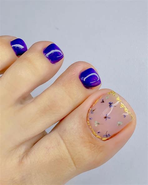 Top 35 Summer Toe Nail Designs for a Trendsetting 2024 Look - divagaze.com