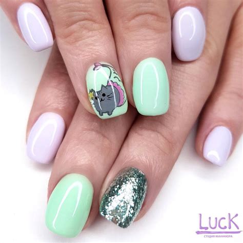 LUCK nail Studio - 🎉Чем пятница не повод для праздничного маникюра ...