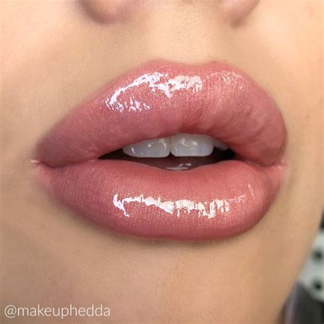 Aqua Shine Lip Gloss - MakeupMekka