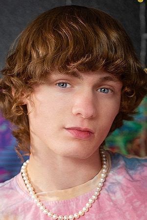 Spikey Dee - Profile Images — The Movie Database (TMDB)