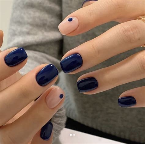Pin on Идеи для маникюра💅🏼 | Simple gel nails, Simple nails, Pretty nails
