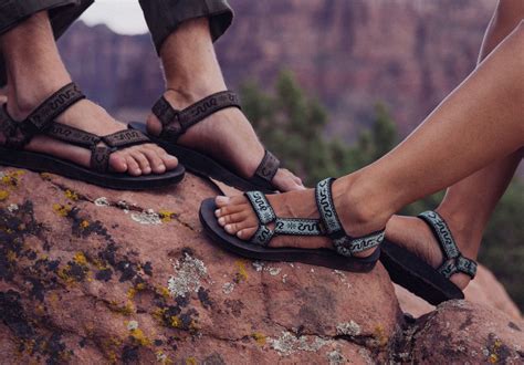 sun  moon teva sandals clearance bellvalefarmscom