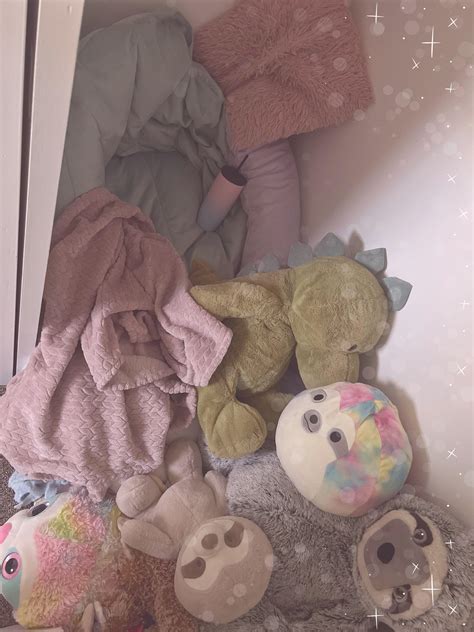 my princess space 👑🎀 seriously, having a safe space to regress is SO