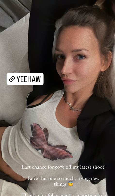 Rachel Cook 10/24/2023 • CelebMafia