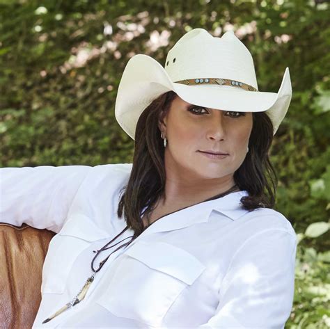 Terri Clark gets real about her 20-plus years in country music - Terri
