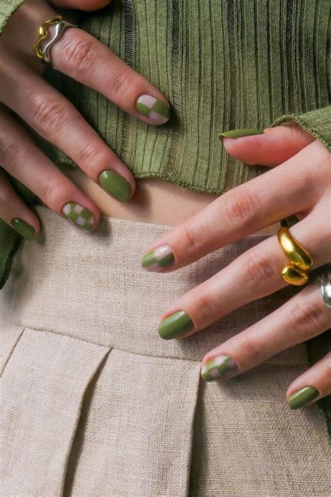 18 Olive Green Nail Ideas to Keep Your Mani Fresh
