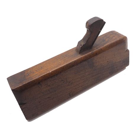 Rare Large Size Ogee Moulder by J. Welsh of Dundee
