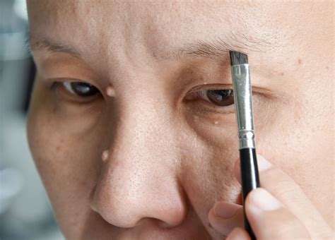 Over 40 With Thin, Overplucked Eyebrows? Here’s The Simple Hack To Try ...