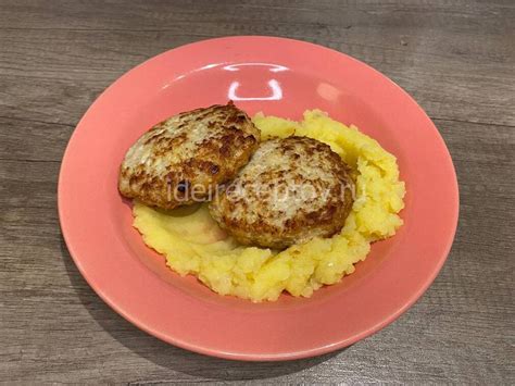 Котлеты из фарша и картофеля на сковороде - пошаговый рецепт
