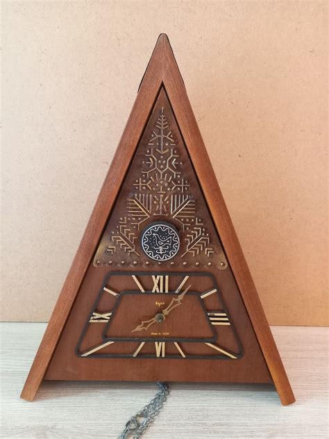Купить Часы-кукушки Mayak Mechanical cuckoo clock 1970s ussr. в ...