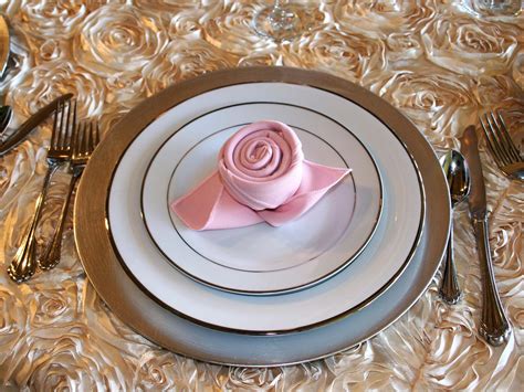 How To Fold Cloth Napkins For A Dinner Party - How to Fold a Napkin 8 ...