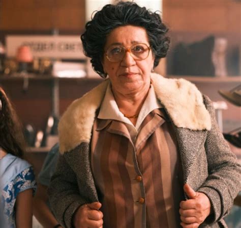 Сериал «Манюня» (2021) — сюжет, актеры и роли, кадры из сериала