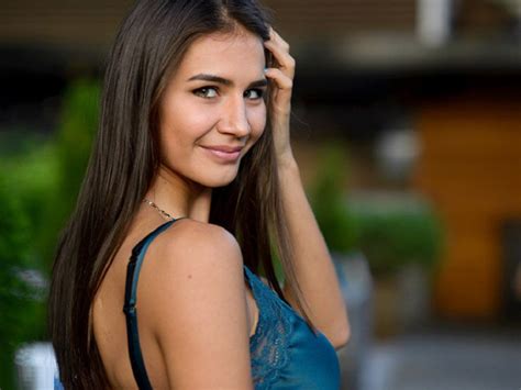The Guide to Dating Ukrainian Women