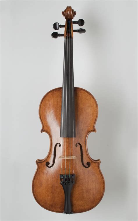 Sanctus Seraphin model Archives - Violinisto Violins