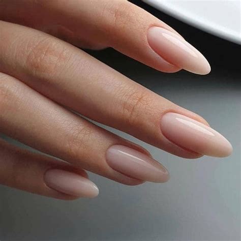 Körömhosszabbítás - Mandula forma - NAIL4U
