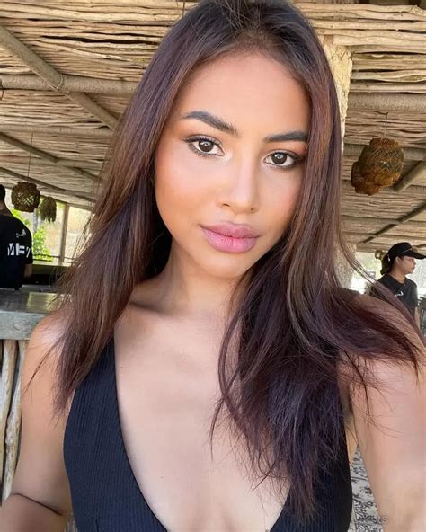 latina girls Dubai | Ladys.one