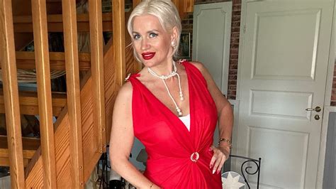 Создадим образ «Lady in Red” - YouTube