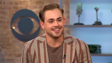 "Stranger Things" star Dacre Montgomery on humanizing a villain - CBS News