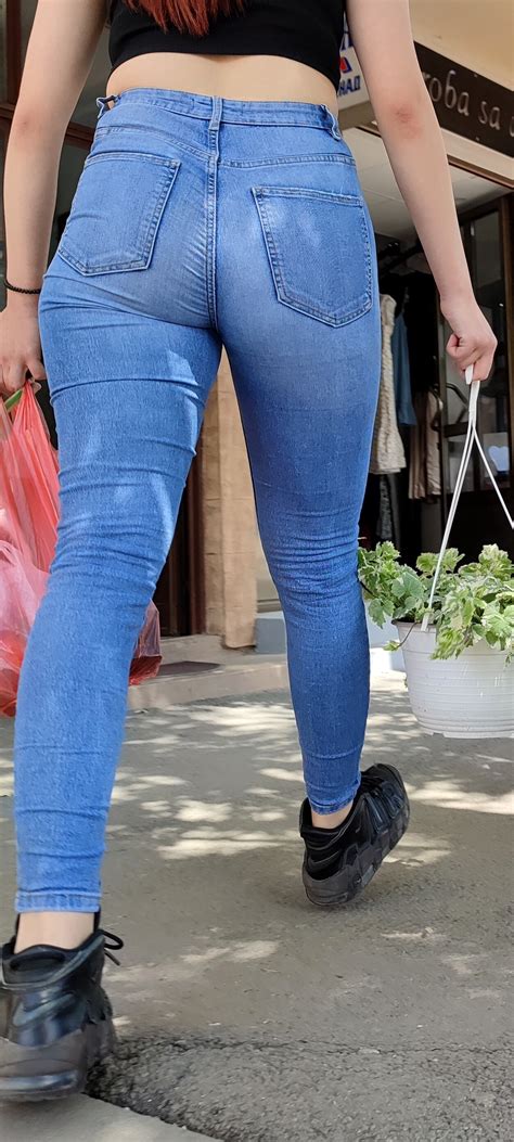 VERY tight Jeans ass 🍑🔥 - Tight Jeans - Forum