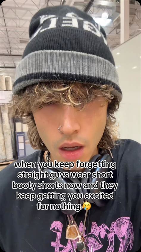 ryan | like wtf 😆 straight guys dress gay now and it’s messing with