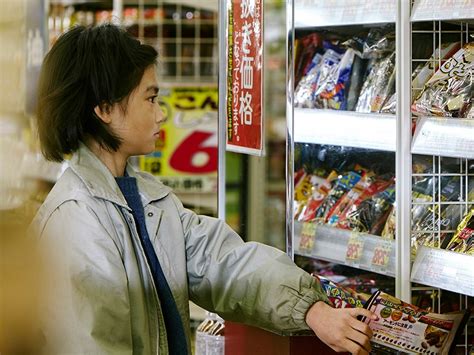 Finnkino - Shoplifters - perhesalaisuuksia