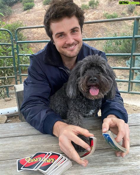 Beau Mirchoff Wiki, Biography, Age, Gallery, Spouse and more