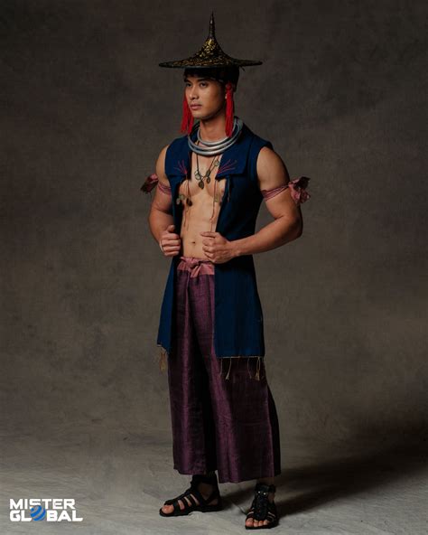 8 Southeast Asian hunks don their national costumes and make hearts