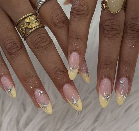 how to fix yellow nails