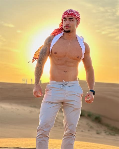 Ryan Silveira | Desert safári Dubai | Instagram
