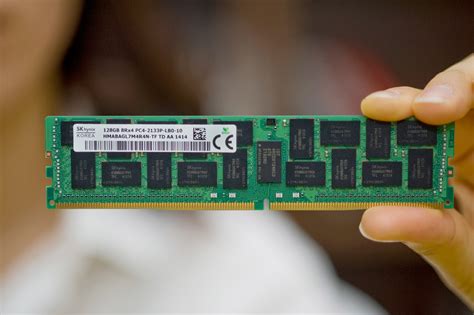 Представлен первый в мире модуль DDR4 на 128 ГБ
