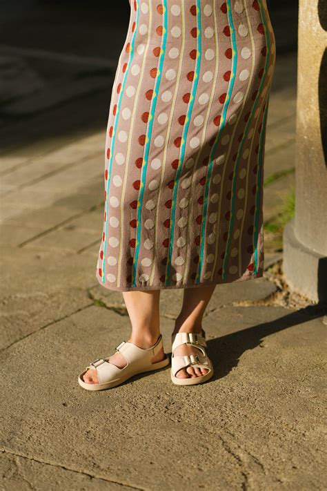 sandals for women beige 8