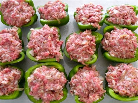 Hungarian Stuffed Peppers Recipe - Delishably