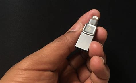 Kingston Bolt Duo Review: Flexible Data Storage & Transfer for iPhone ...
