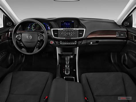 2017 Honda Accord Hybrid Pictures: Dashboard | U.S. News & World Report