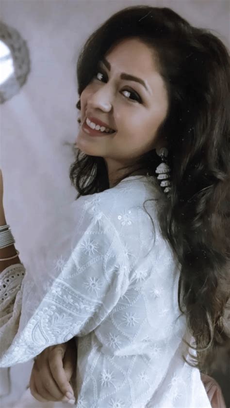 Neha Sargam : सीतेची भूमिका साकारणाऱ्या नेहाचा ग्लॅमरस लूक...