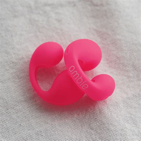 AM-TW02 COLOR（Neon Pink）｜ながら聴きイヤホンambie公式 – ambie STORE
