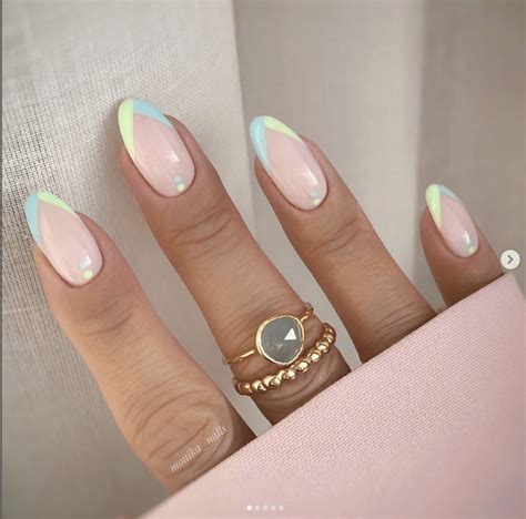 spring nails    anaivi academy