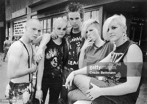 punk rock   premium high res pictures getty images