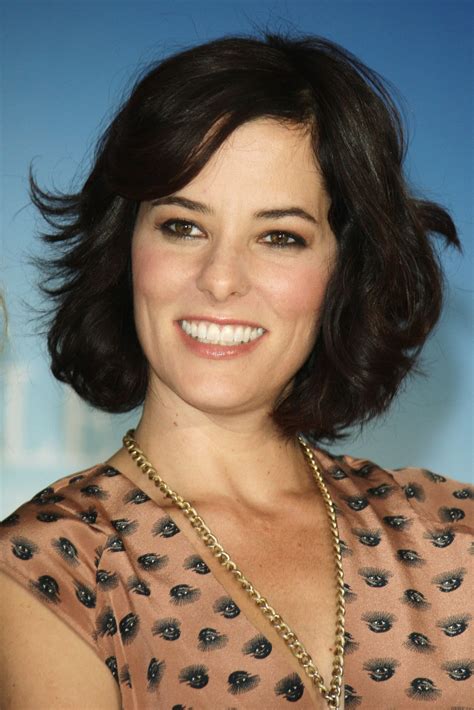 Parker Posey 2025: dating, net worth, tattoos, smoking & body