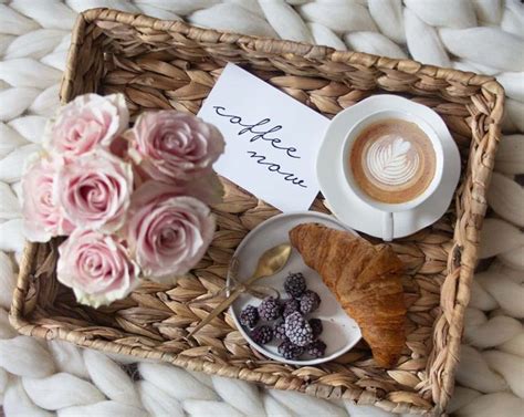 Ewelina COFFEE & FLATLAY on Instagram: “Słońce wpada do okna od samego ...